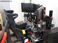 Review du support triple screen de JCL Simracing : Retour aux écrans ?