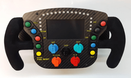 OPEN SIM RACING : une replique du VOLANT de la Porsche RSR